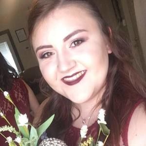 Meet your Posher, Kenzie